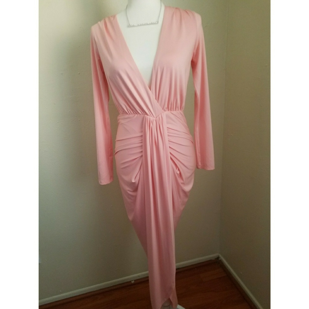 Windsor Fashion pink dress. Plunging v neck.